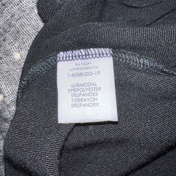 Lovely tunic cold shoulder top, perfect condition, soft and stretchy sweater! - Picture 7 of 8